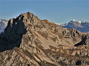 32 Zoom sulla Corna Piana  (2302 m)